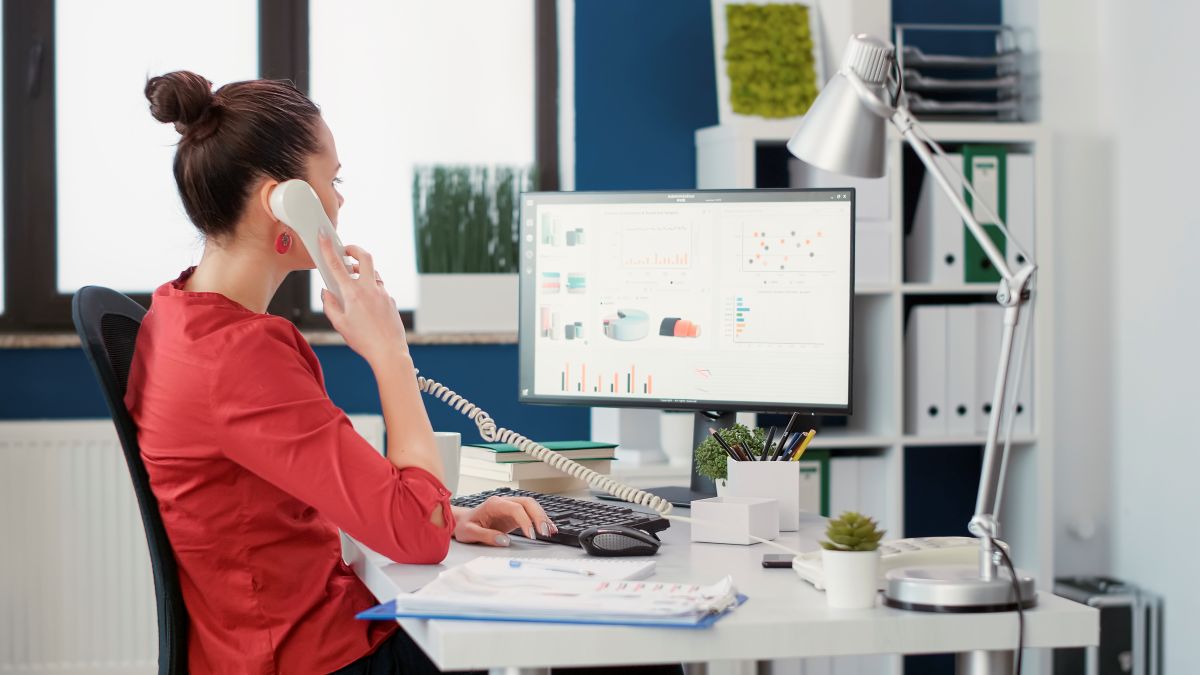 Clinical workflow optimization to reduce alarm fatigue for caregivers