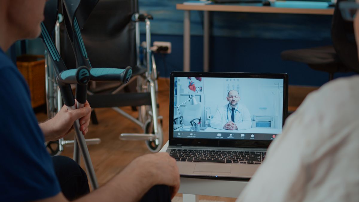 Integration of nurse call systems, EHR, and RTLS in the hospital environment